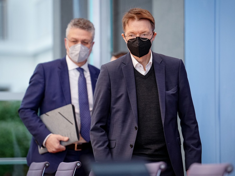 Lothar Wieler und Karl Lauterbach legten eine bittere Rechnung bei der Bundespressekonferenz vor.