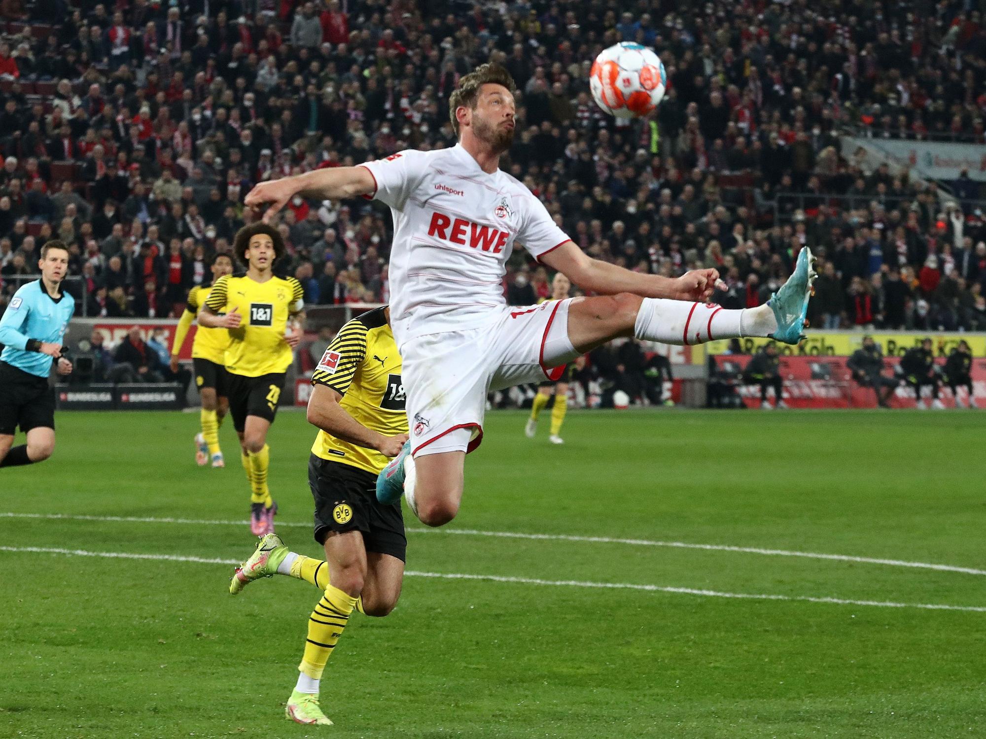 Mark Uth im Spiel gegen Borussia Dortmund