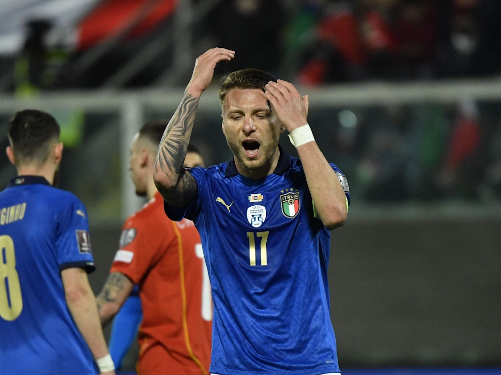 Ciro Immobile ärgert sich bei Italiens Playoff-Blamage gegen Nordmazedonien.