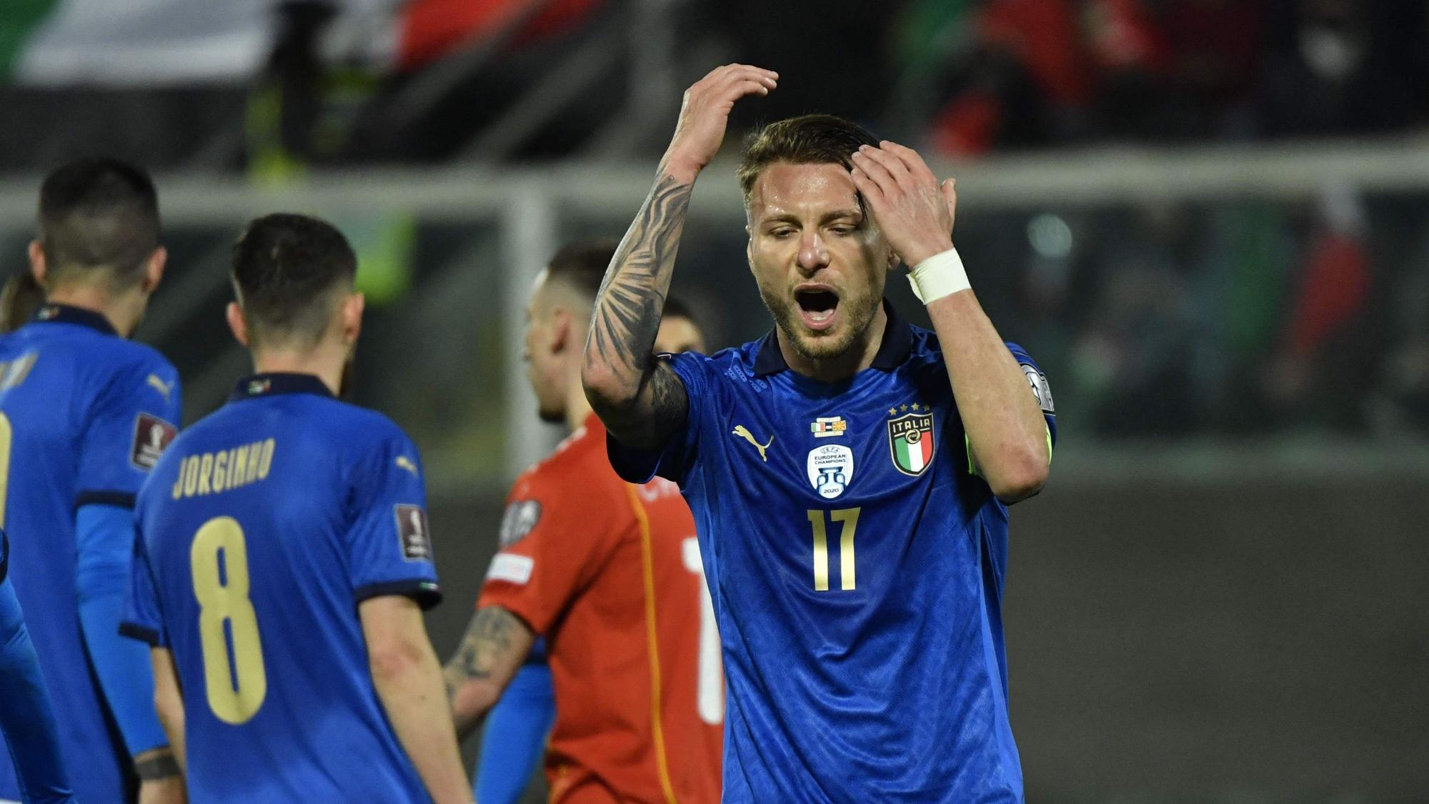 Ciro Immobile ärgert sich bei Italiens Playoff-Blamage gegen Nordmazedonien.