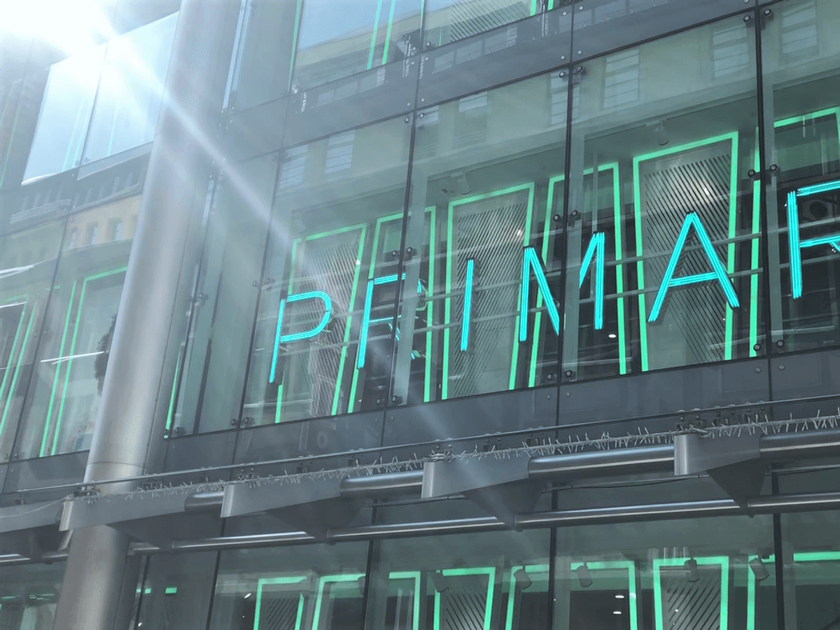 Die Primark-Filiale am Neumarkt in Köln am 25.03.2022. Screenshot aus einem Video von Luisa Stickeler.