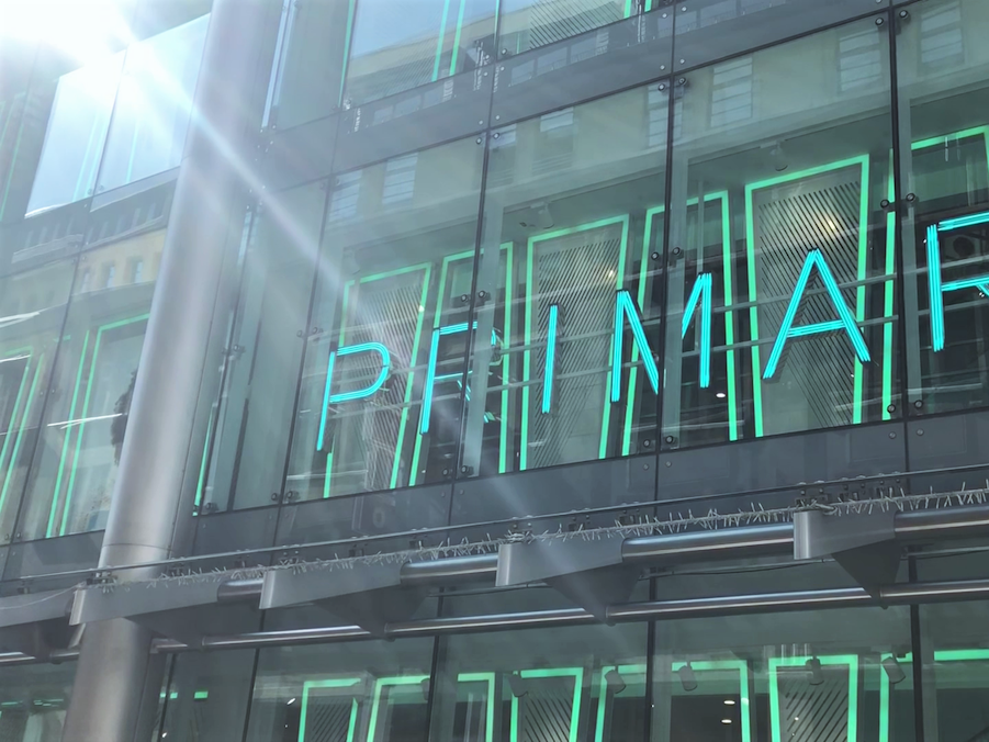 Die Primark-Filiale am Neumarkt in Köln am 25.03.2022. Screenshot aus einem Video von Luisa Stickeler.