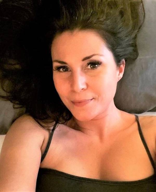 Sat.1-Frühstücksfernsehen: Moderatorin Vanessa Blumhagen zeigt sich am 17. Februar auf ihrem Instagram-Account @vanessa_blumhagen.