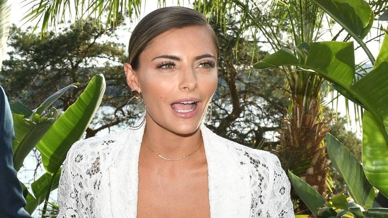 Sophia Thomalla und ihr Freund Loris Karius kommen zur BILD hilft e.V. "Ein Herz für Kinder" Sommerparty. (Zu dpa ""Sophia Thomalla: Paare gehen sich in Corona-Krise «auf den Sack»") +++ dpa-Bildfunk +++
