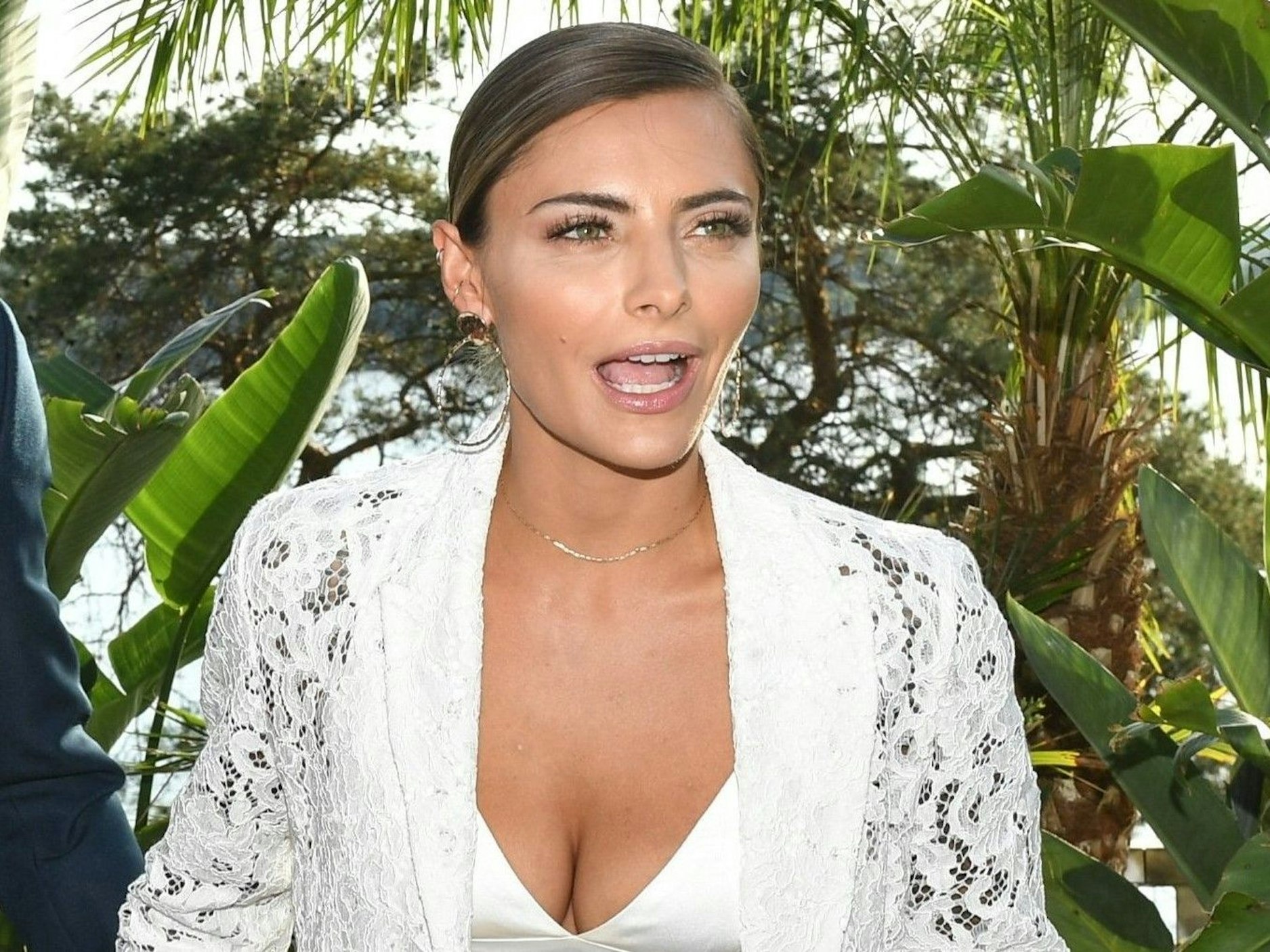 Sophia Thomalla und ihr Freund Loris Karius kommen zur BILD hilft e.V. "Ein Herz für Kinder" Sommerparty. (Zu dpa ""Sophia Thomalla: Paare gehen sich in Corona-Krise «auf den Sack»") +++ dpa-Bildfunk +++