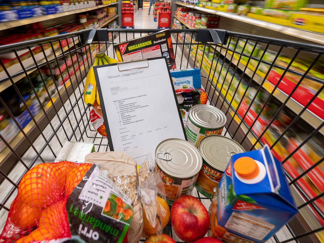 Ein Kunde beschwert sich nach einem Einkauf bei Aldi (hier ein Symbolfoto) über die gestiegenen Preise.