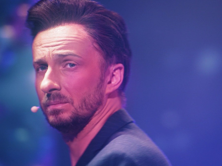 Jan Böhmermann als Schlager-Sternchen Jürgen Michaels im ZDF-„Magazin Royale“.