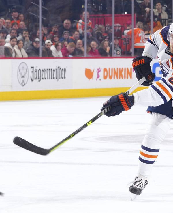 Eishockey-Profi Leon Draisaitl in Aktion.