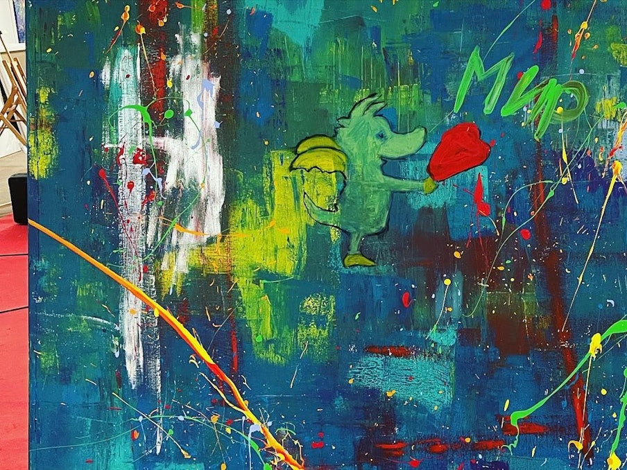 Ein Gemälde mit einem Drachen und dem Wort Frieden auf Russisch.