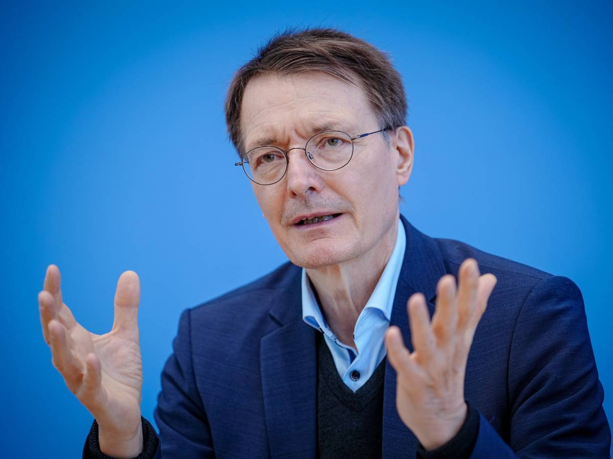 Karl Lauterbach (SPD), Bundesminister für Gesundheit, gibt eine Pressekonferenz zur aktuellen Corona-Lage. +++ dpa-Bildfunk +++