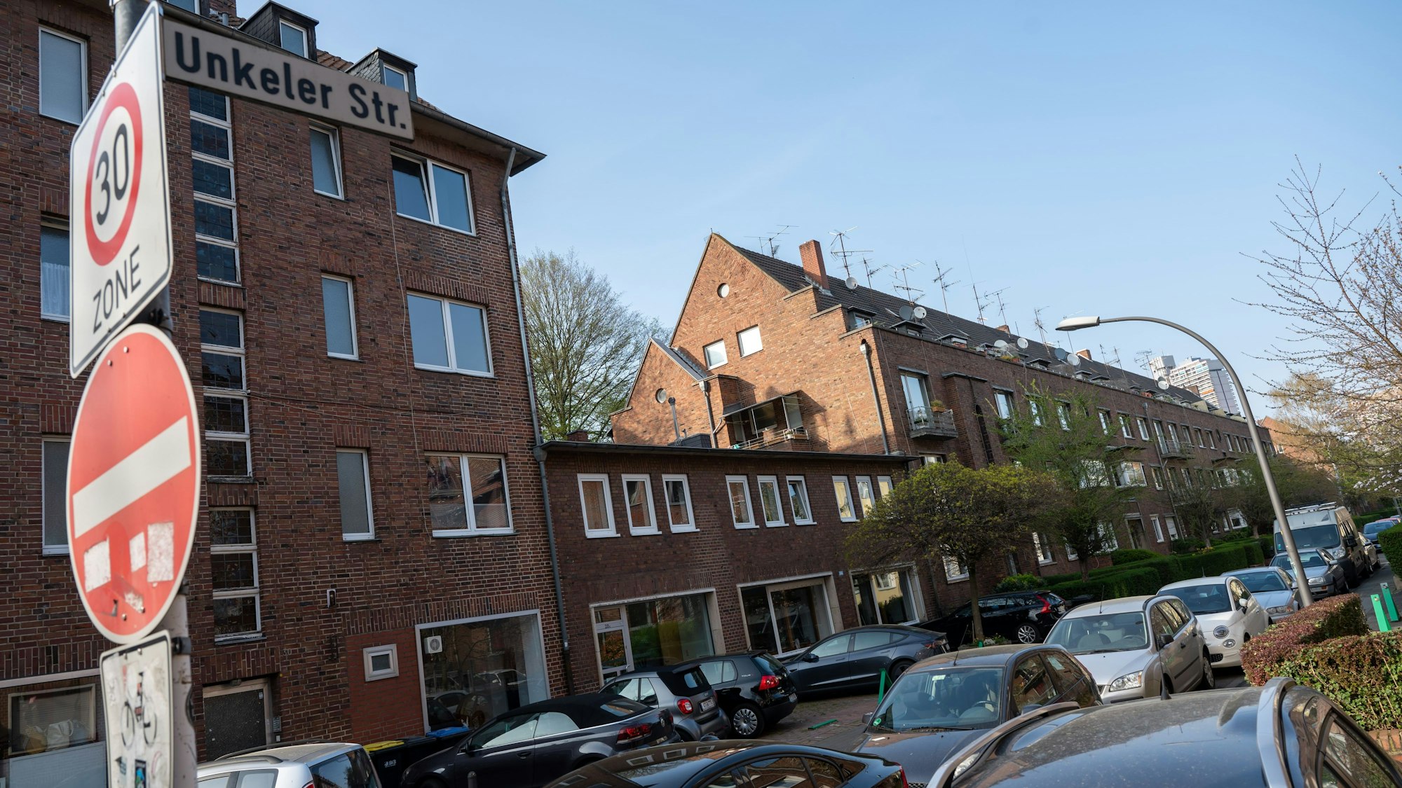 Ansicht der Wohnhäuser an der Unkeler Straße.