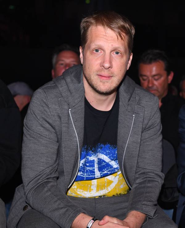 Oliver Pocher wurde am Samstagabend (26. März 2022) in der Dortmunder Westfalenhalle beim Kampf von Felix Sturm angegriffen.