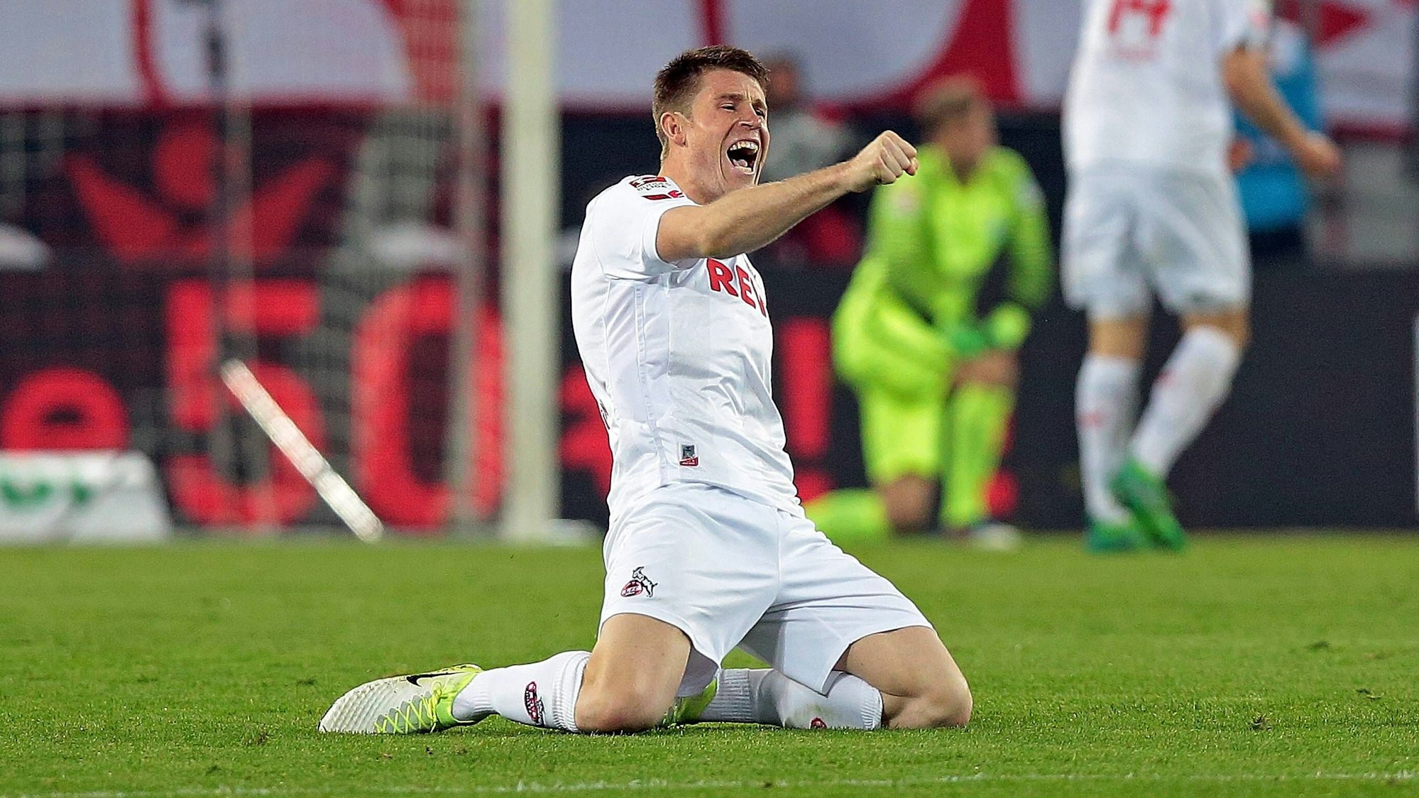 Dominique Heintz jubelt für den 1. FC Köln gegen Werder Bremen.