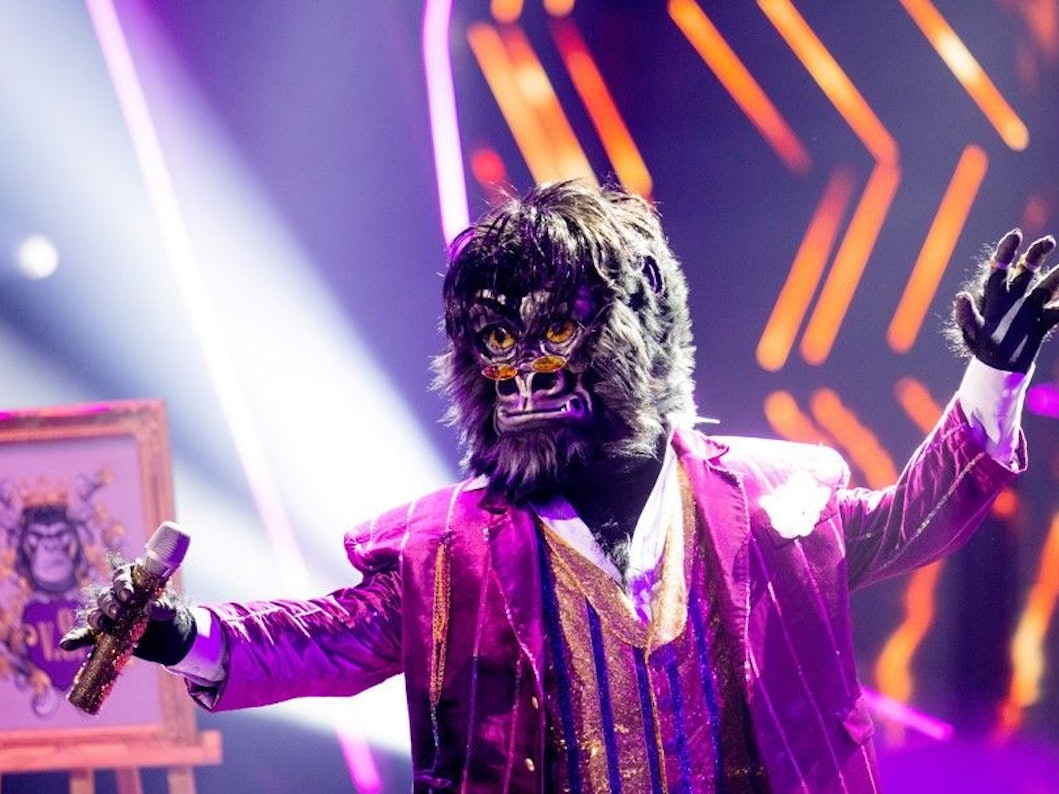 Die Figur „Der Gorilla“ steht in der ProSieben-Show „The Masked Singer“ am 26. März 2022 auf der Bühne.