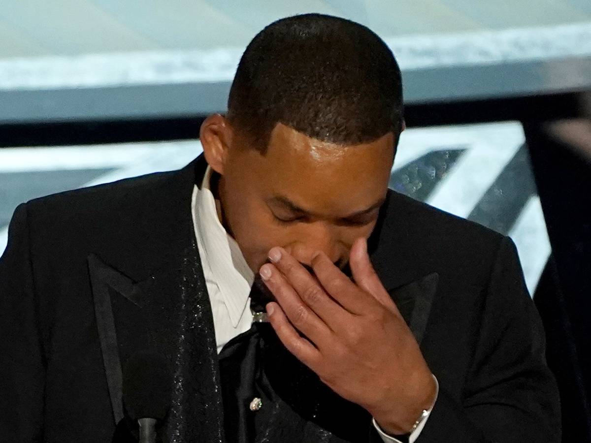 Will Smith weint, als er bei der 94. Verleihung der Academy-Awards in Hollywood den Preis als bester Schauspieler für seine Rolle in dem Film „King Richard“ entgegennimmt.