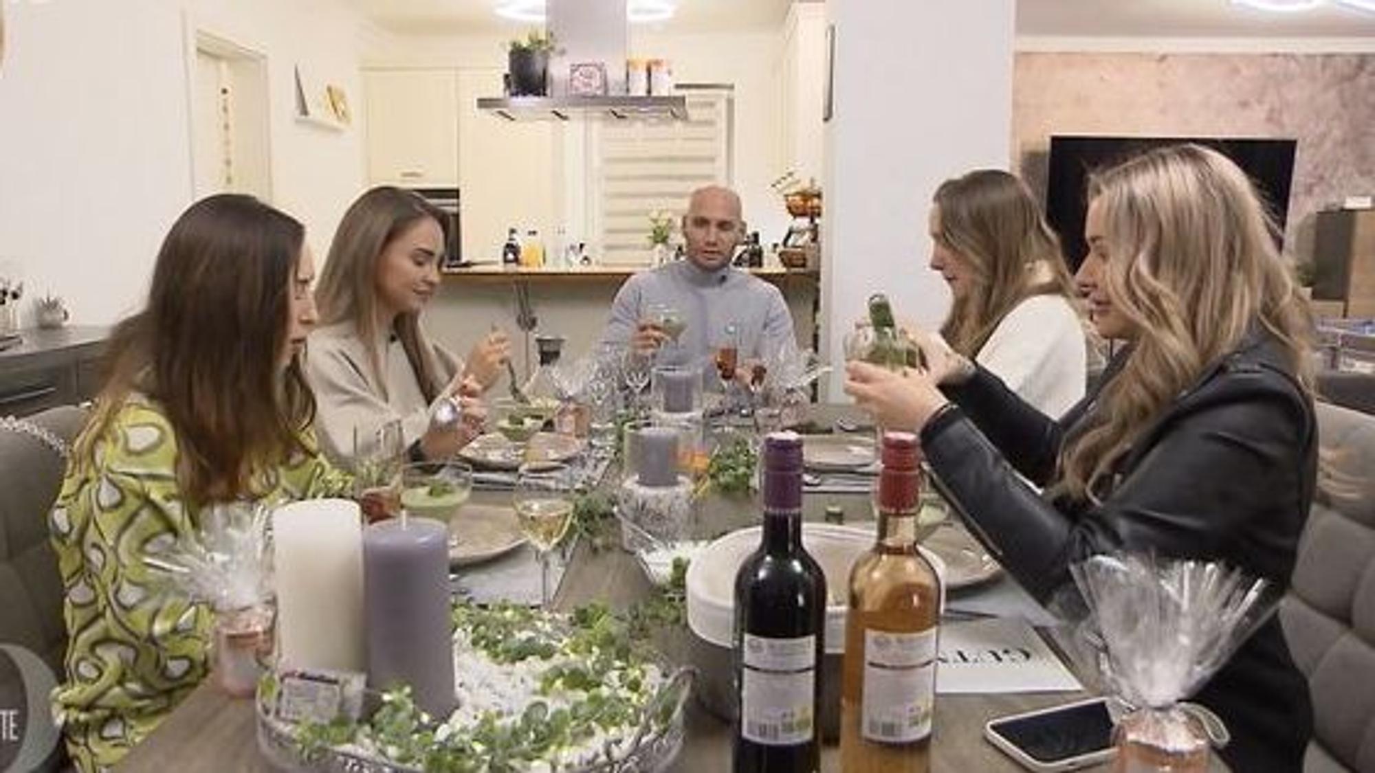 Die Gäste bei Das perfekte Dinner in der Influencer-Woche im März 2022 (von links): Download aus dem Vox-Presseportal.