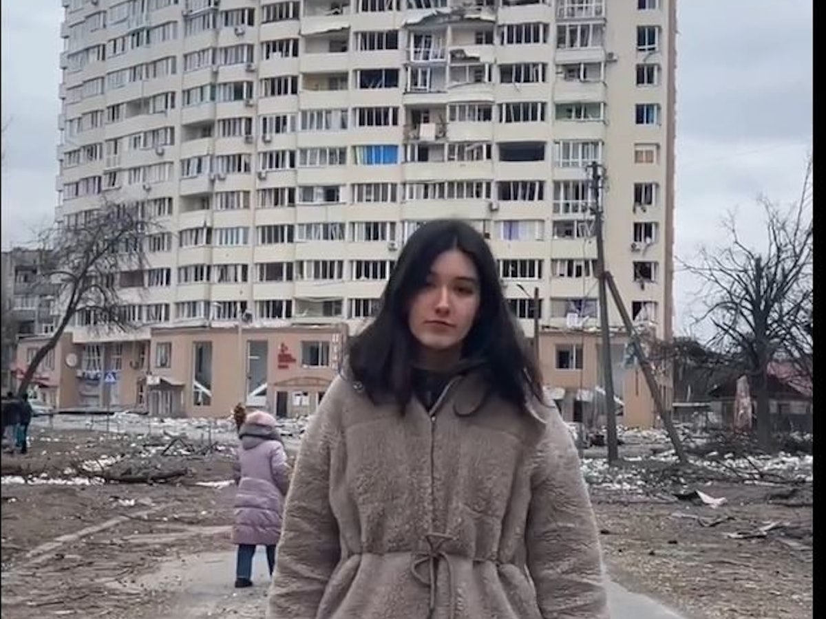 Valeria, besser bekannt unter ihrem TikTok-Namen „Valerisssh“ zeigt auf der Plattform sowie auf Instagram ihren Alltag während des Ukraine-Kriegs. Nun berichtet sie, dass ein enges Familienmitglied gestorben ist.