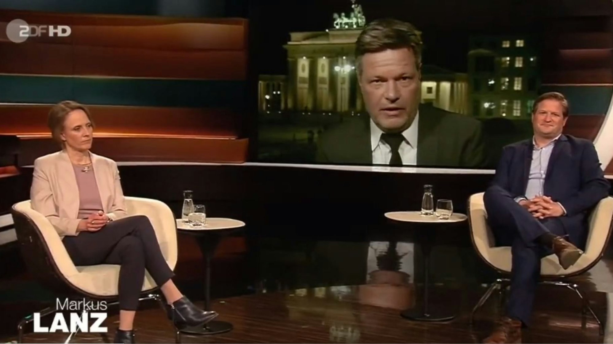 Bei „Markus Lanz“ reagierte Wirtschaftsminister Robert Habeck auf die Kritik an seiner Reise nach Katar mit einer deftigen Rede über die Moral der Deutschen.