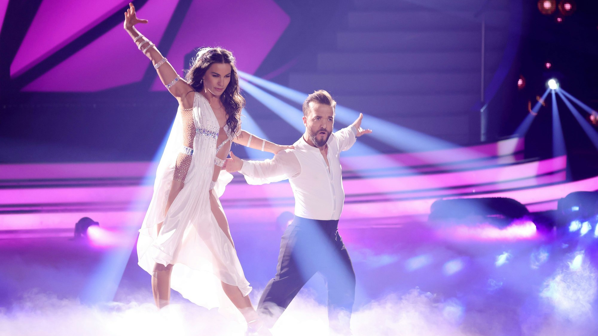 COLOGNE, GERMANY - APRIL 01: Patricija Ionel andMathias Mester performs on stage during the 6th show of the 15th season of the television competition show "Let's Dance" at MMC Studios on April 01, 2022 in Cologne, Germany. (Photo by Andreas Rentz/Getty Images)