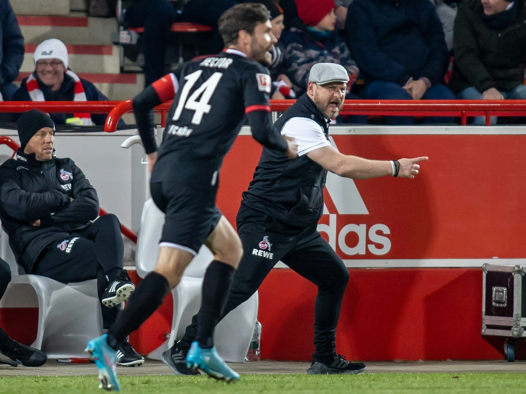 Steffen Baumgart treibt den 1. FC Köln gegen Union Berlin an.