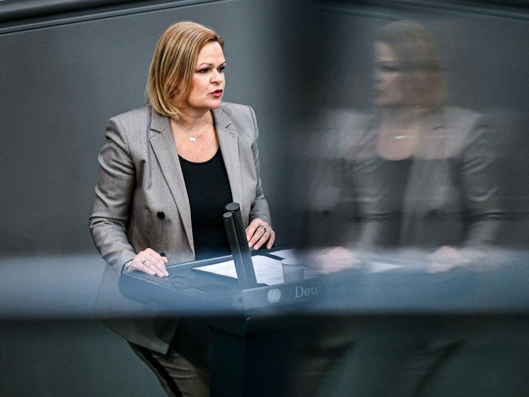 Innenministerin Nancy Faeser, hier am 24. März 2022, stellt die Kriminalitätsstatistik für 2021 vor.