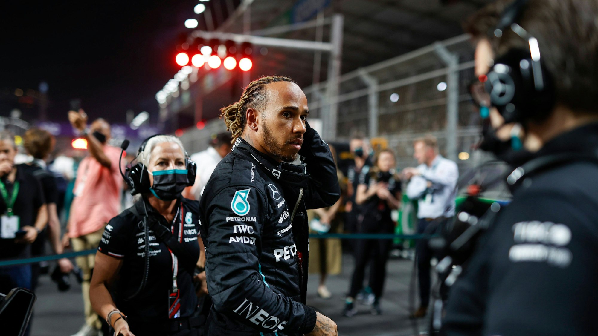 Lewis Hamilton auf der Rennstrecke in Jeddah (Saudi-Arabien)