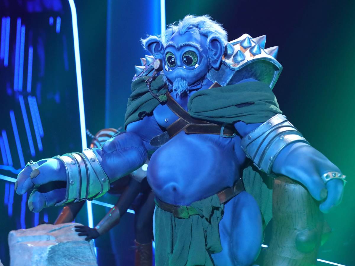 Wer steckt wohl hinter dem Ork bei der Show „The Masked Singer“ auf ProSieben? Das Bild wurde am 19. März 2022 aufgenommen.