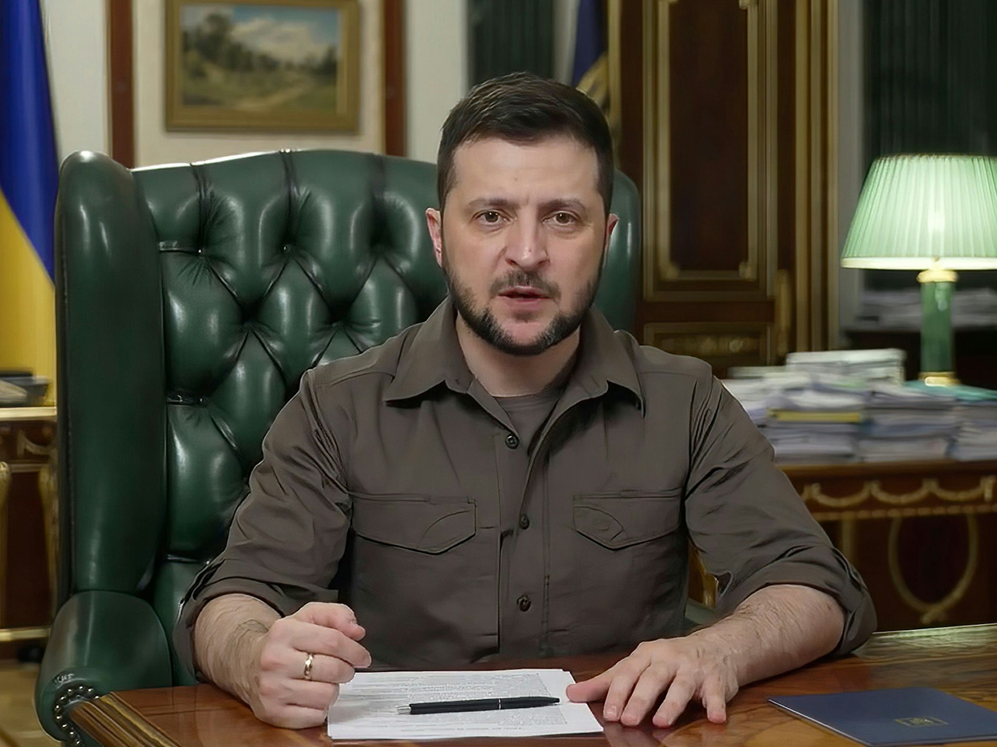 Der ukrainische Präsident Wolodymyr Selenskyj hat am 6. April vor dem irischen Parlament gesprochen und vor einer globalen Hungerkrise gewarnt. Er wurde via Video nach Dublin geschaltet.