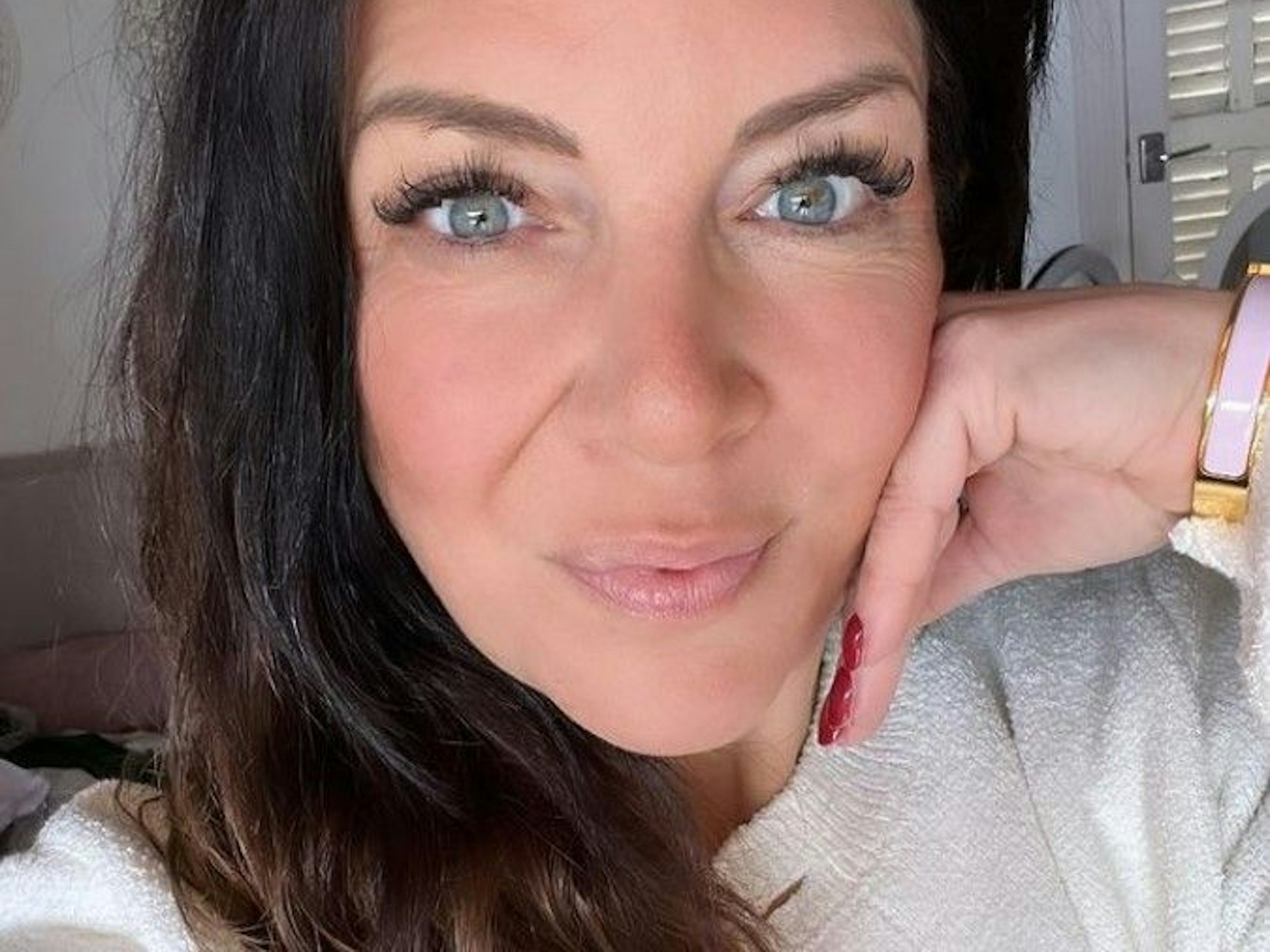 Mit einem Instagram-Beitrag sendete Danni Büchner, hier auf einem Instagram-Selfie vom 3. April 2022, Grüße an ihre Anhänger.