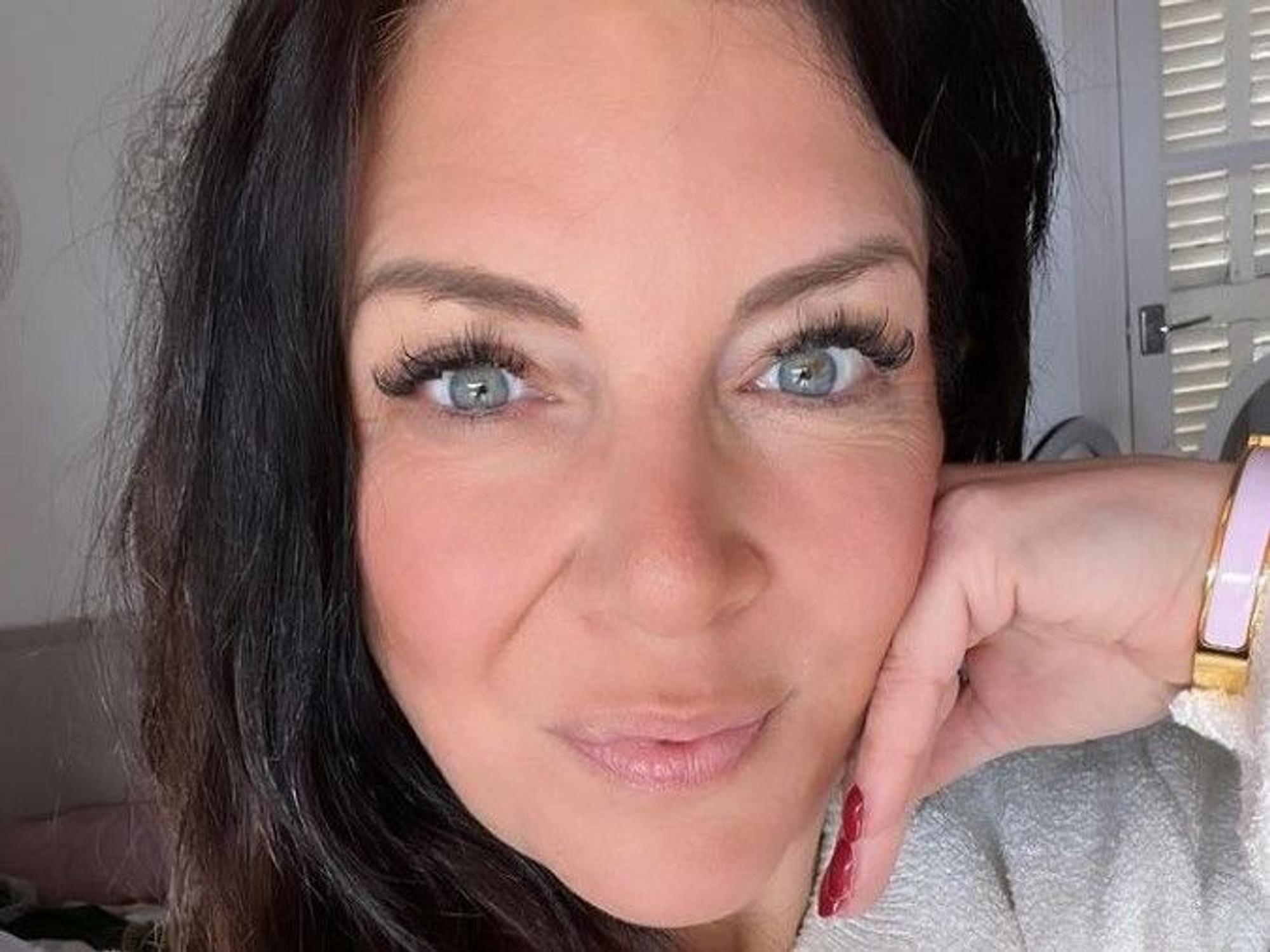 In ihrer Instagram-Story macht Danni Büchner, hier auf einem Instagram-Selfie vom 3. April 2022, ihrem Ärger Luft.