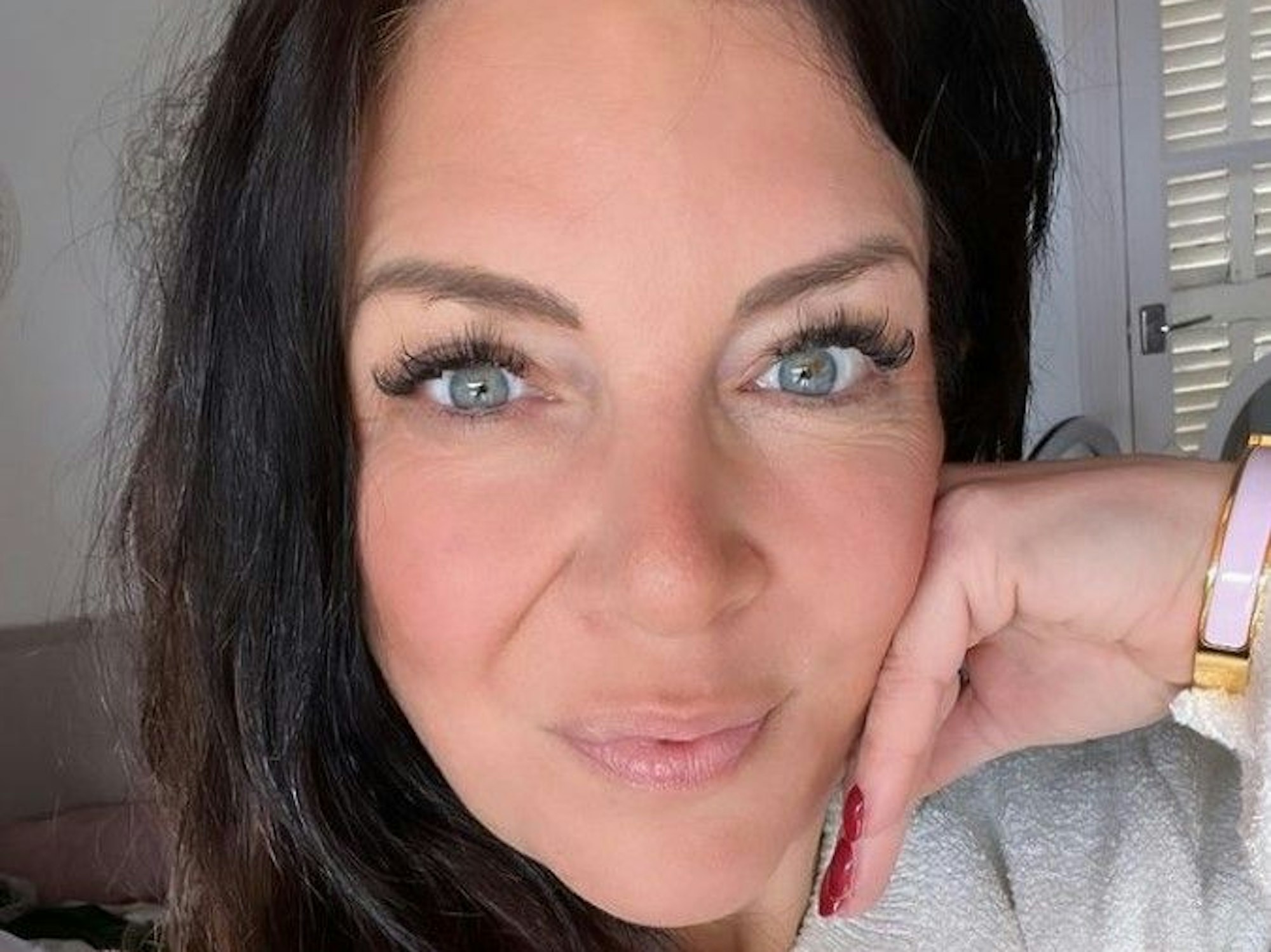 In ihrer Instagram-Story macht Danni Büchner, hier auf einem Instagram-Selfie vom 3. April 2022, ihrem Ärger Luft.