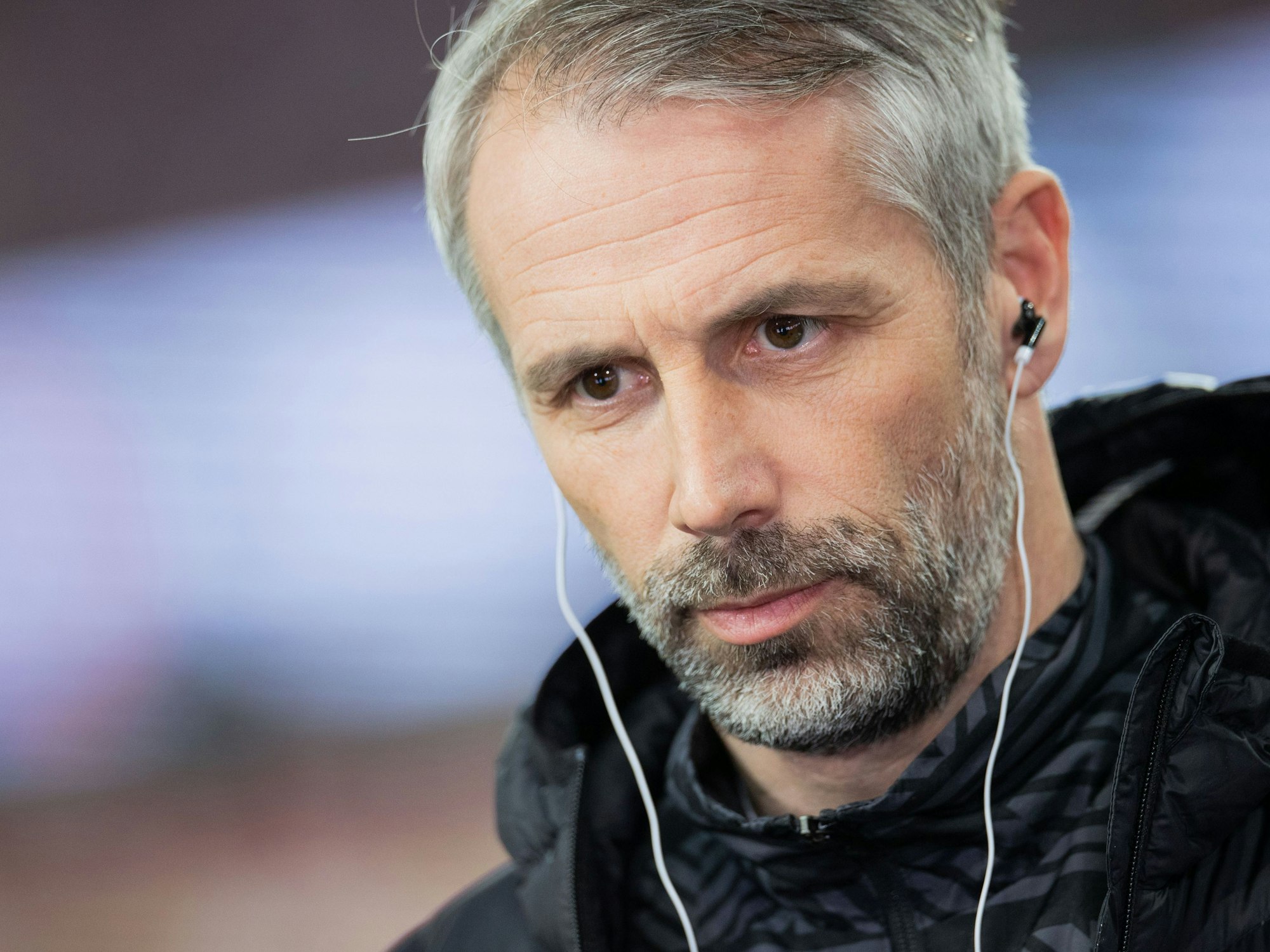 BVB-Trainer Marco Rose beim Interview.