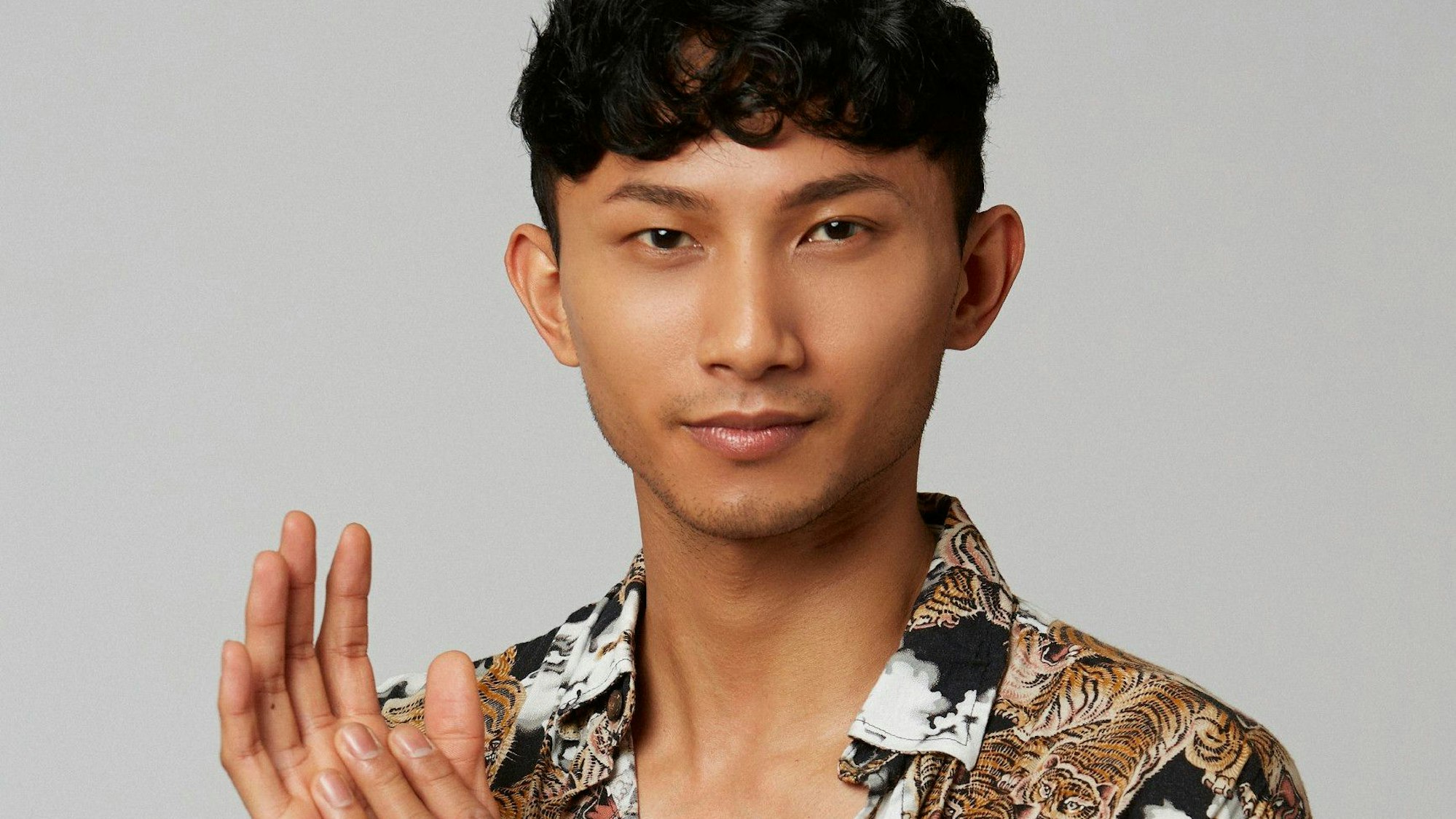 Bon Markel, Ex-Kandidat bei „Prince Charming“ 2021, hat sich als junger Mann mit einem persönlichen Brief bei seiner Familie geoutet.