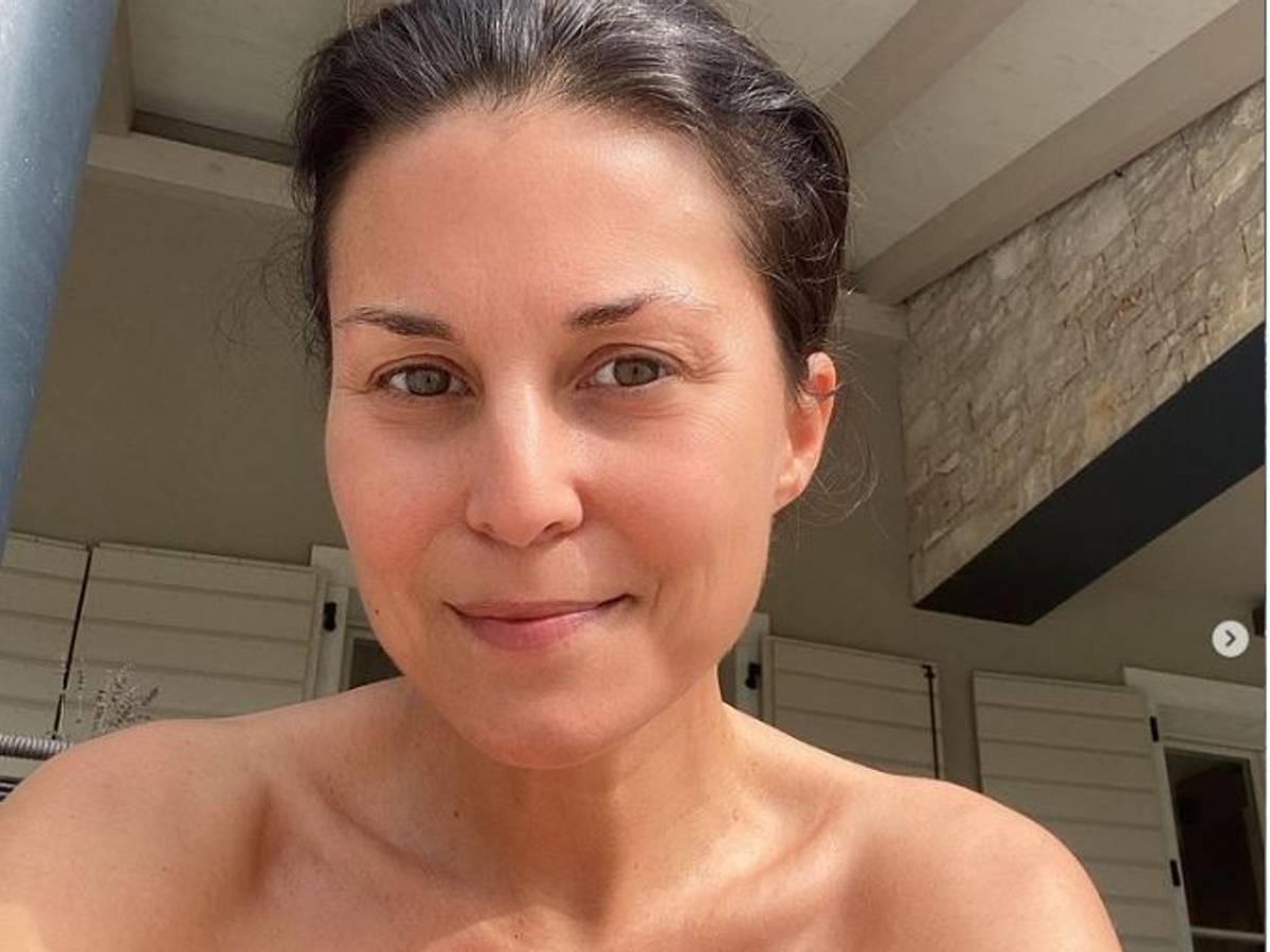 Sat.1-„Frühstücksfernsehen“-Moderatorin Vanessa Blumhagen zeigt viel Haut auf Instagram. Das Foto postete sie am 26. September auf Instagram.