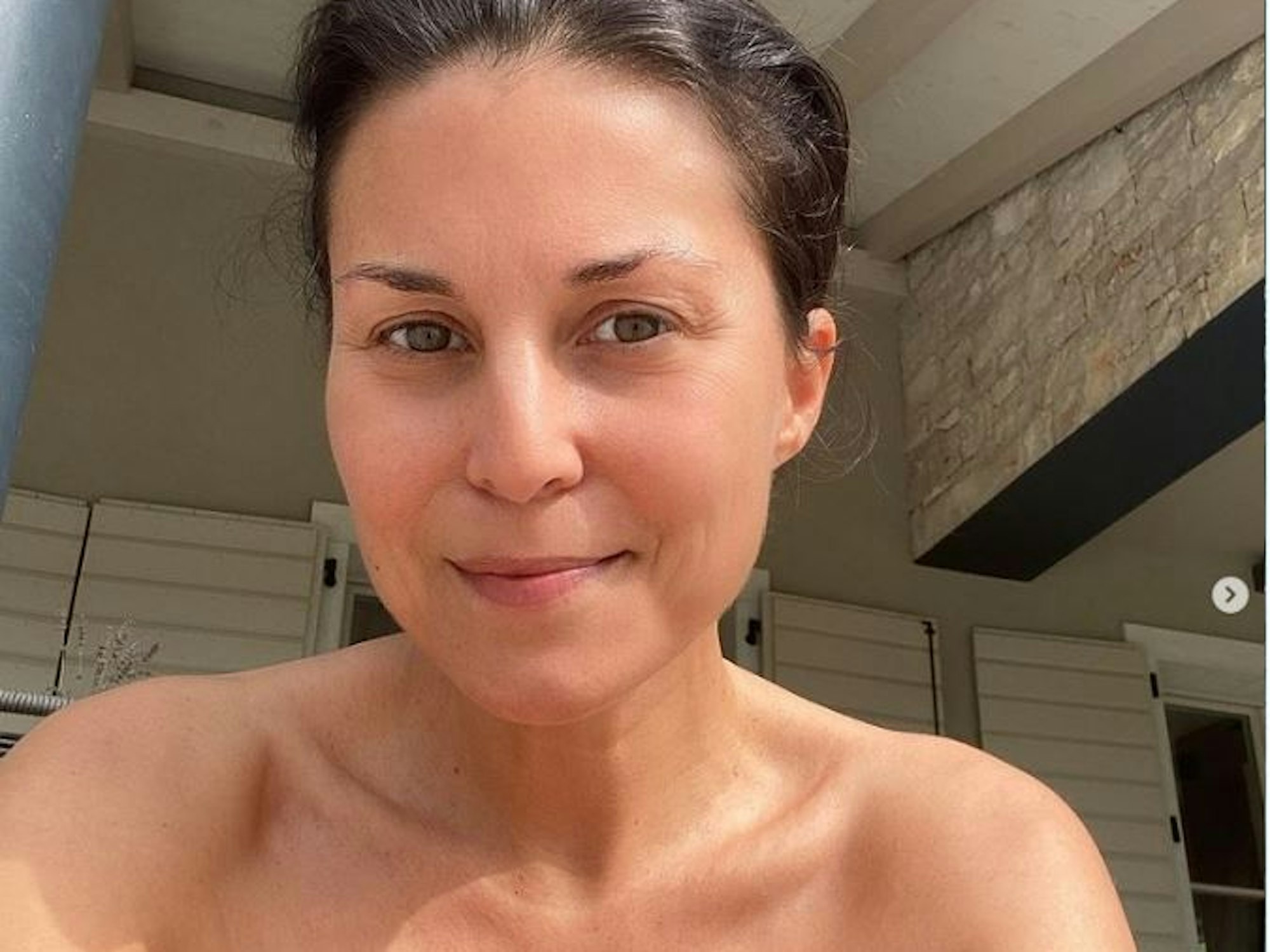 Sat.1-„Frühstücksfernsehen“-Expertin Vanessa Blumhagen zeigt viel Haut auf Instagram. Das Foto postete sie am 26. September auf Instagram.