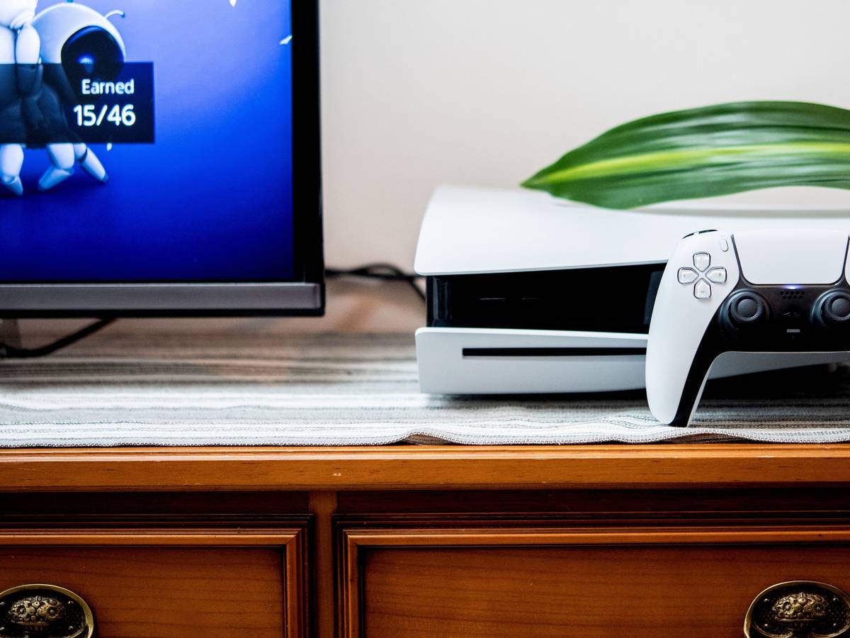 Die Playstation 5 ist bereits seit vielen Monaten vergriffen, wird zu einem deutlich höheren Preis angeboten. Kaufland hat in seinem Online-Shop nun noch mal einen drauf gesetzt.