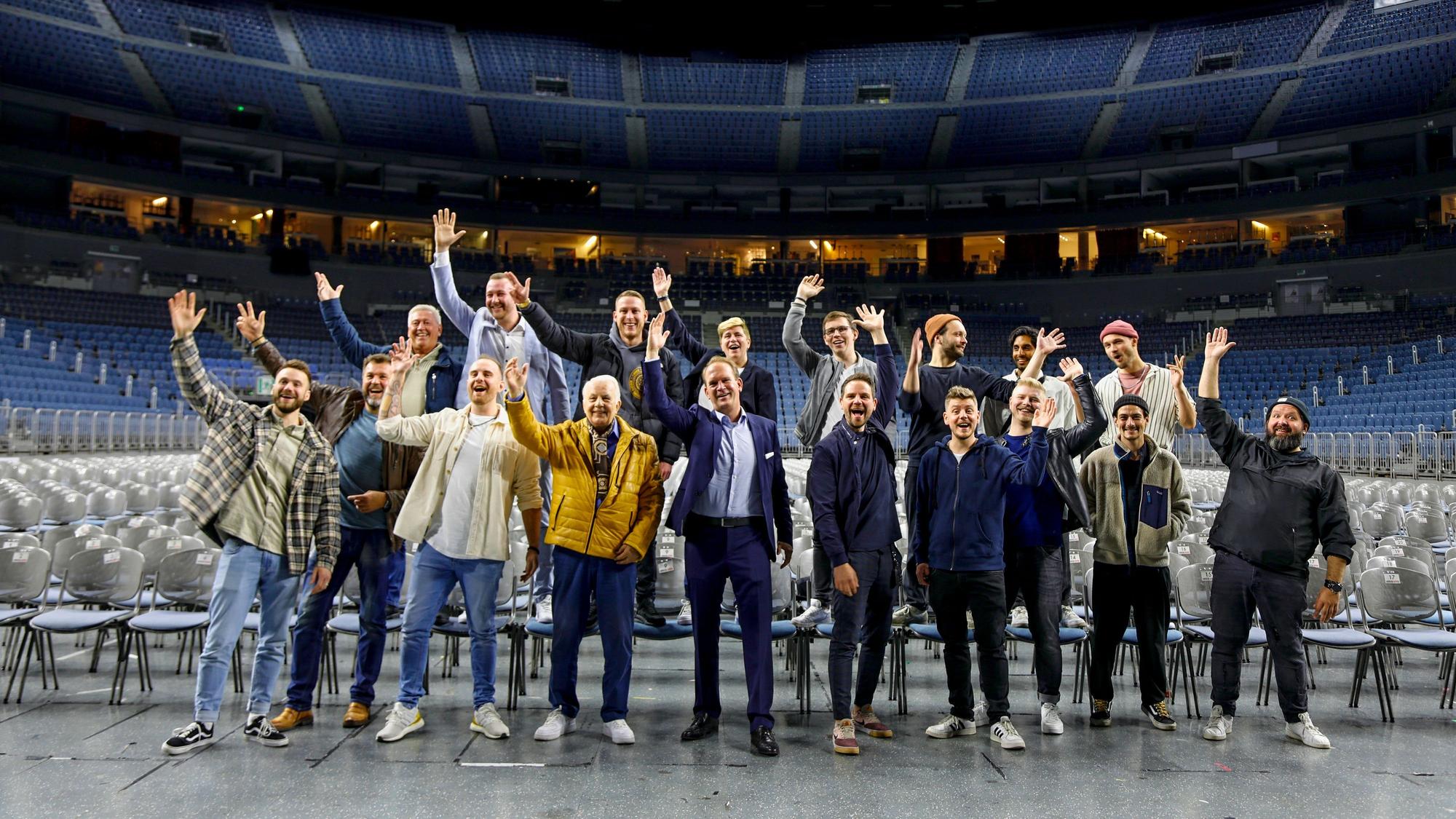 Künstler bei einer Vorstellung in der Lanxess-Arena