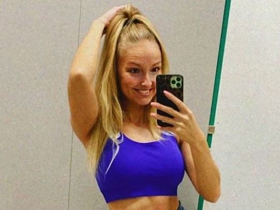 Nicole Ettlinger, Freundin von „Lets Dance“-Profi Vadim Garbuzov, hat in ihrem Job durchaus auch mit ihren Reizen gespielt. Das Bild postete sie am 7. April auf Instagram.