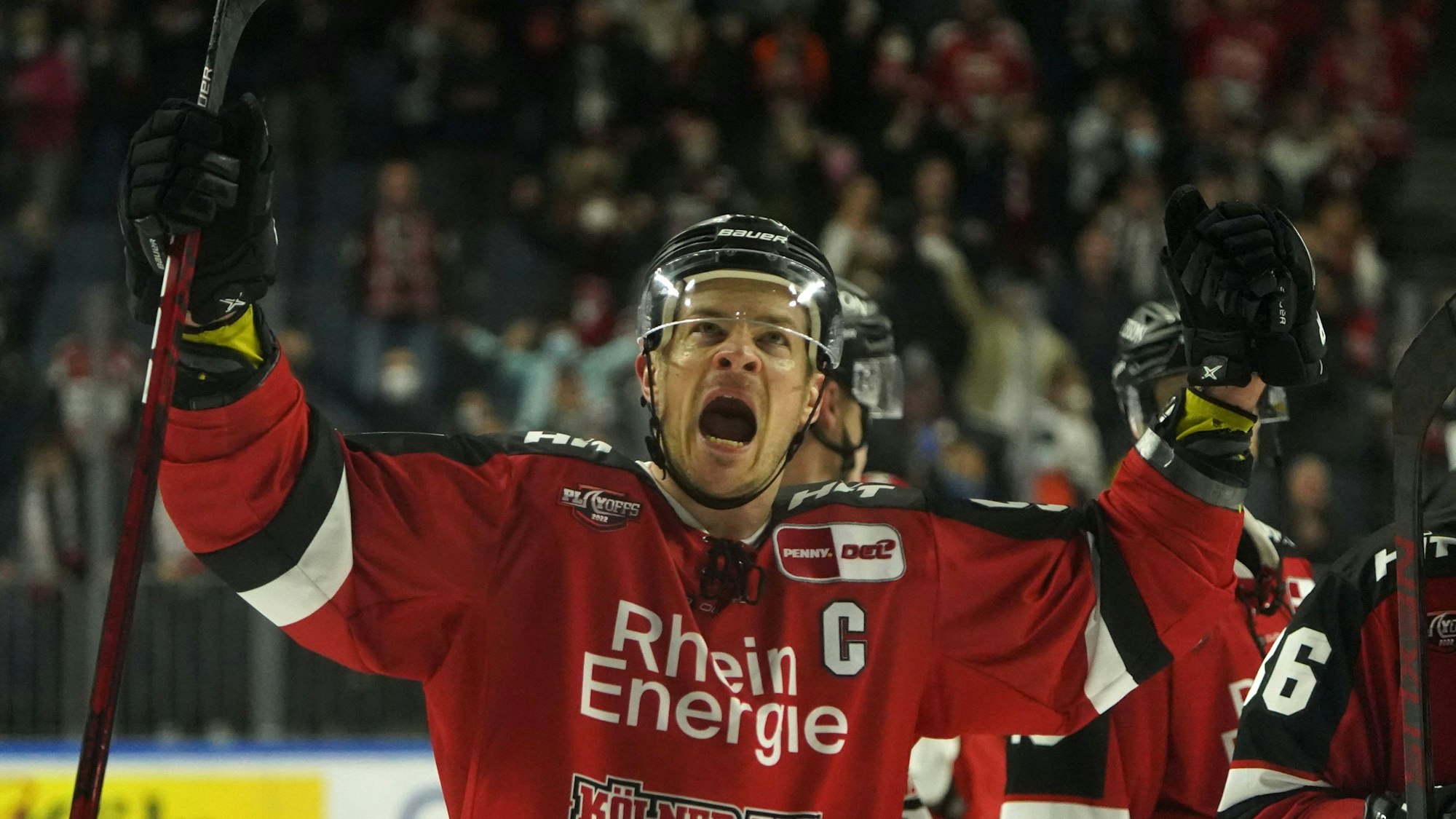 Moritz Müller jubelt im Pre-Playoff-Spiel gegen den ERC Ingolstadt