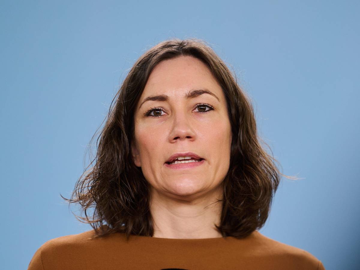 Grünen-Ministerin Anne Spiegel am 10. April 2022 bei ihrem Statement in Berlin.