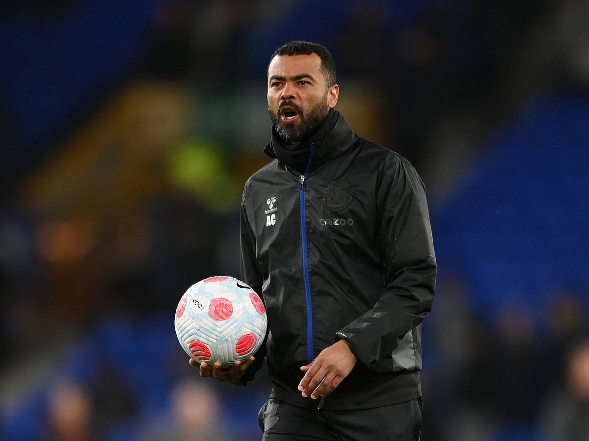 Ashley Cole, Trainer des FC Everton, vor dem Spiel.