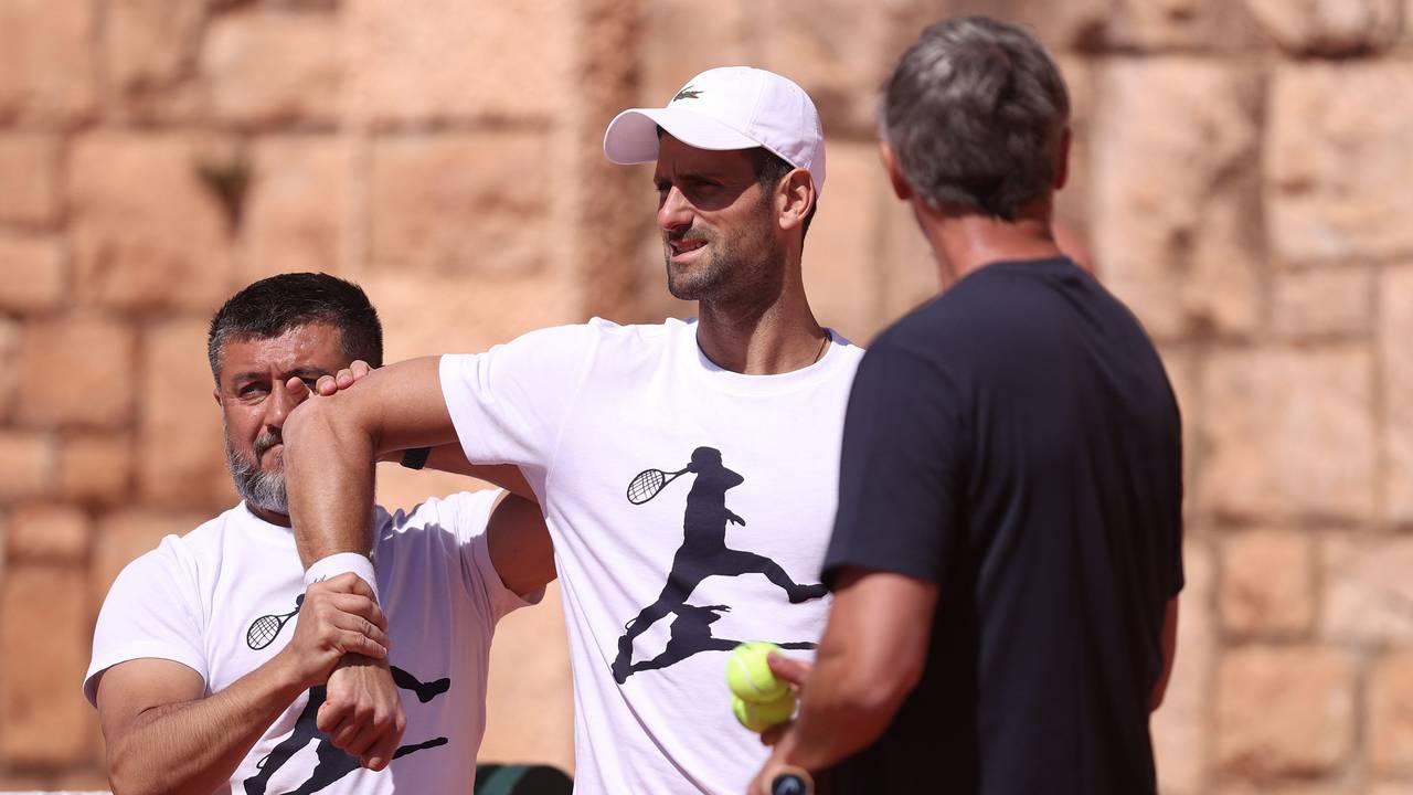 Novak Djokovic mit Physio und Trainer Goran Ivanisevic.