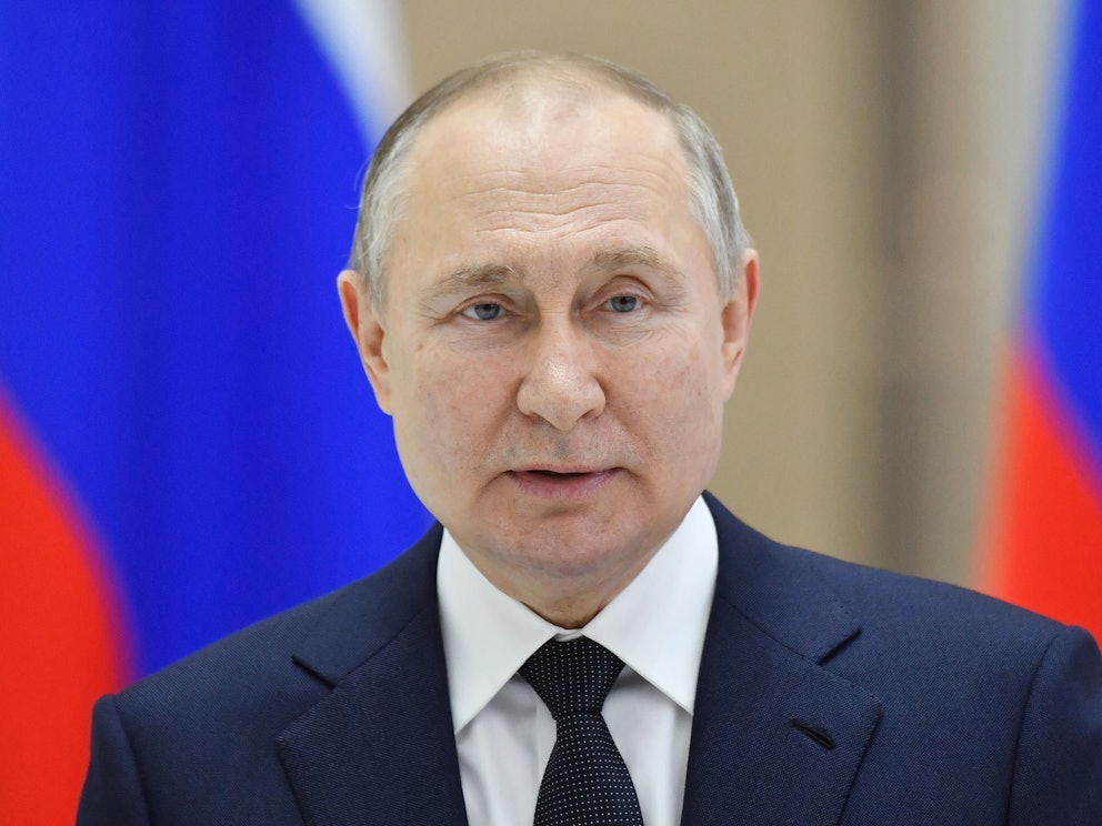 Das von der staatlichen russischen Nachrichtenagentur Sputnik über AP veröffentlichte Bild zeigt Wladimir Putin, Präsident von Russland.