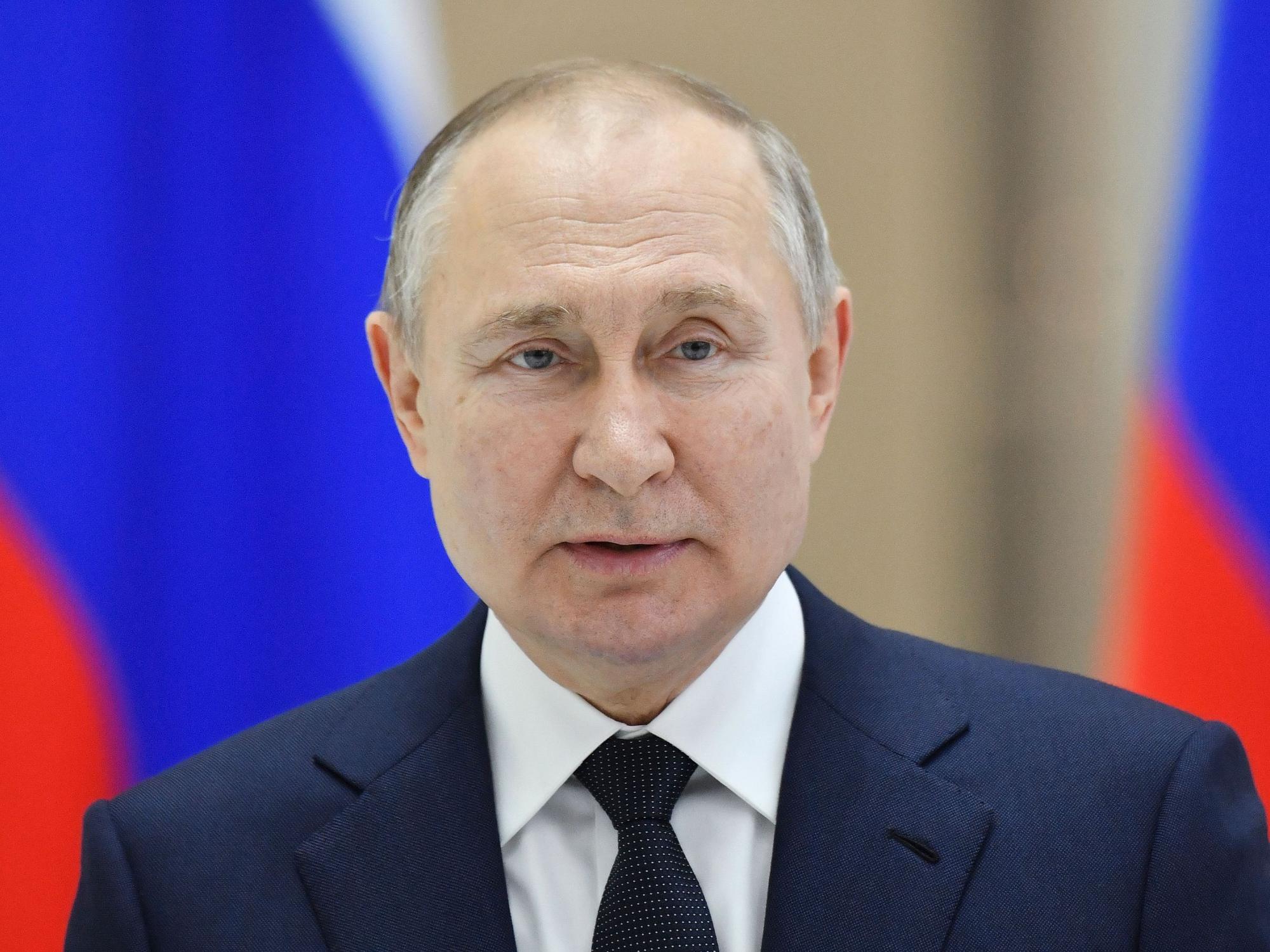 Das von der staatlichen russischen Nachrichtenagentur Sputnik über AP veröffentlichte Bild zeigt Wladimir Putin, Präsident von Russland.