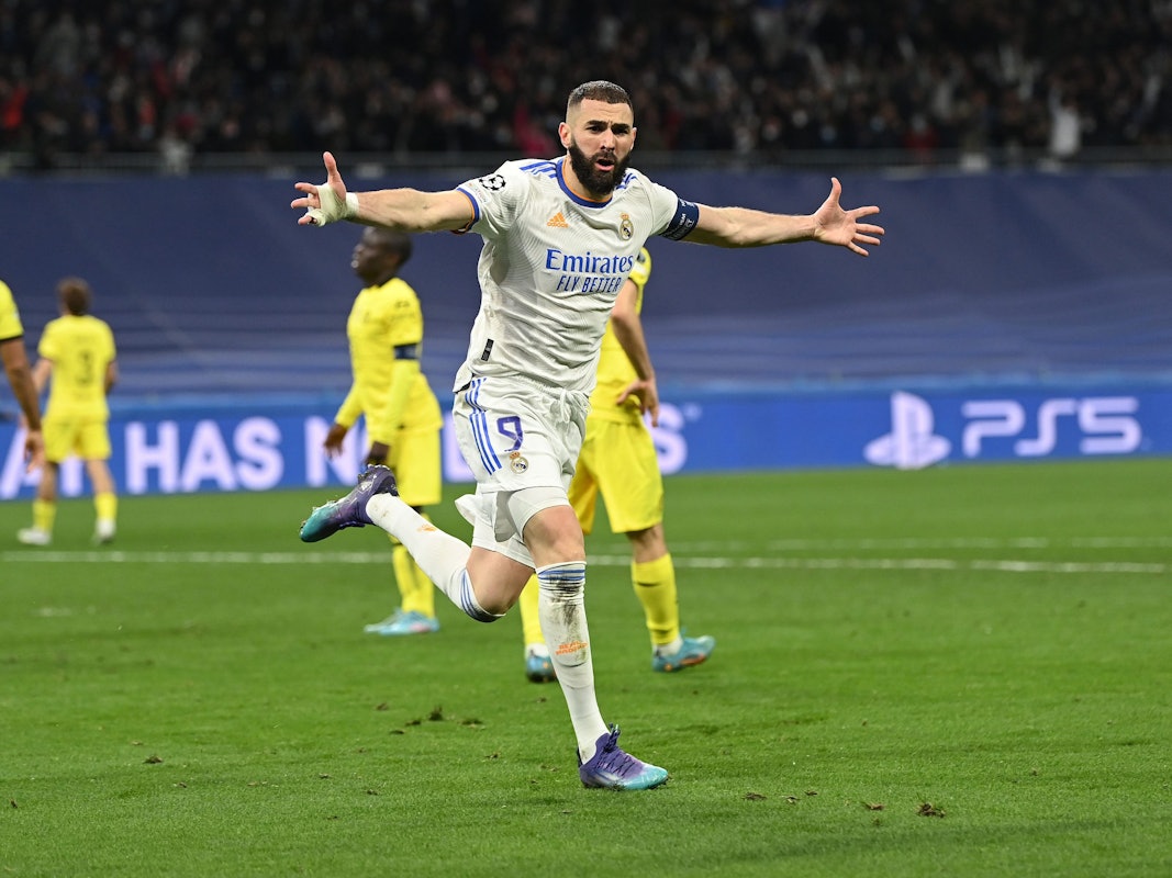 Karim Benzema jubelt über sein Tor zum 2:3 für Real Madrid gegen den FC Chelsea, das den Königlichen das Ticket für das Halbfinale der Champions League sicherte.