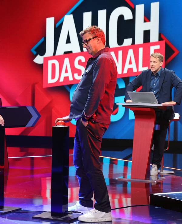 Günther Jauch (l.) und Hans Sigl (r.) im Studio von „Jauch gegen Sigl“.