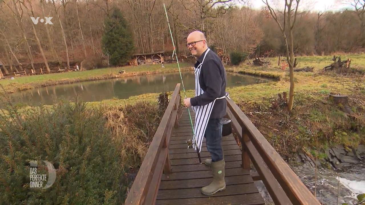 „Das perfekte Dinner“: Fisch und Krebse muss Meik noch aus dem Teich angeln.
