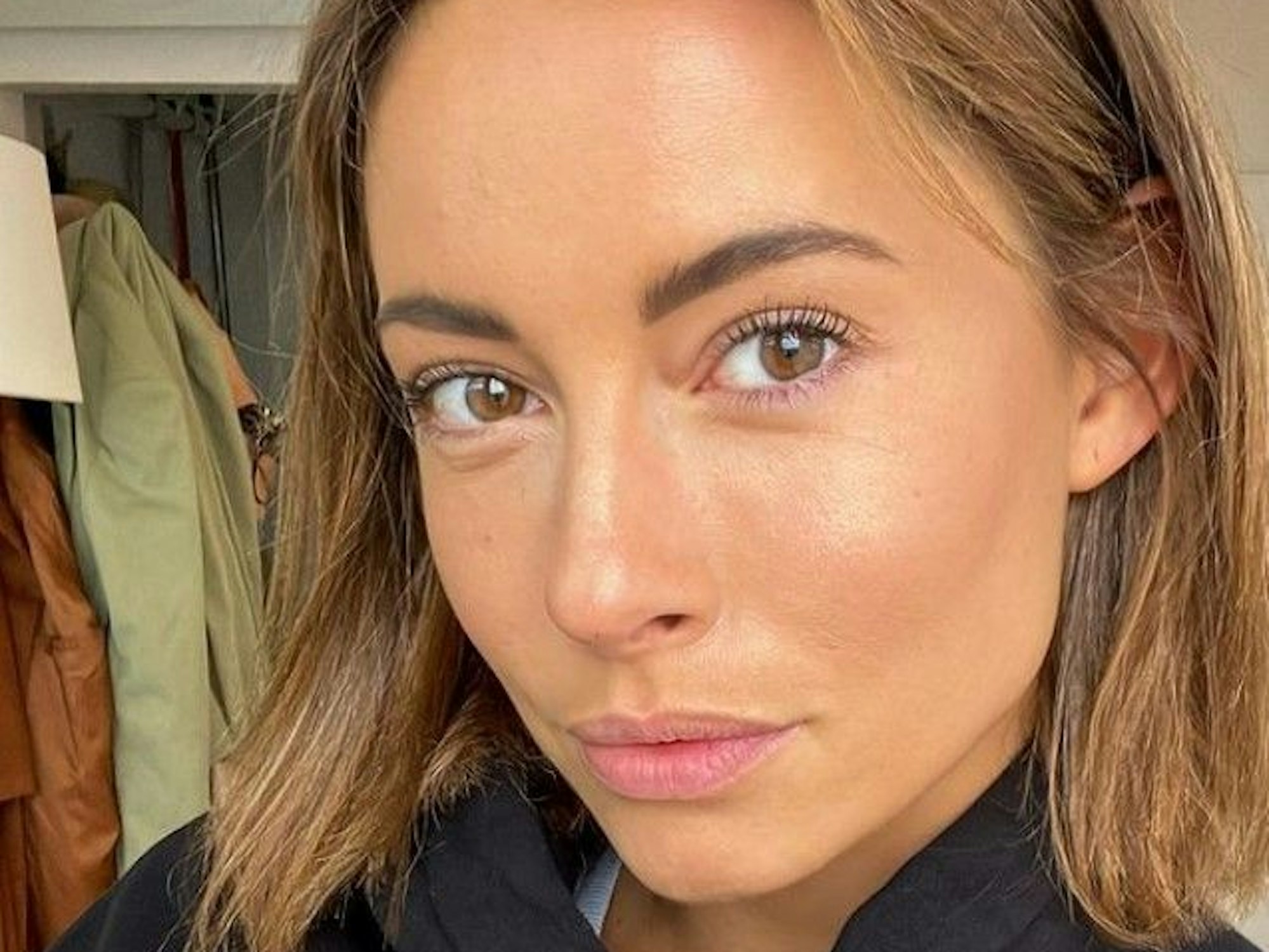 Jennifer Lange, hier auf einem Instagram-Selfie im Oktober 2021, zeigte sich auf ihrem Instagram-Profil Oben-Ohne.