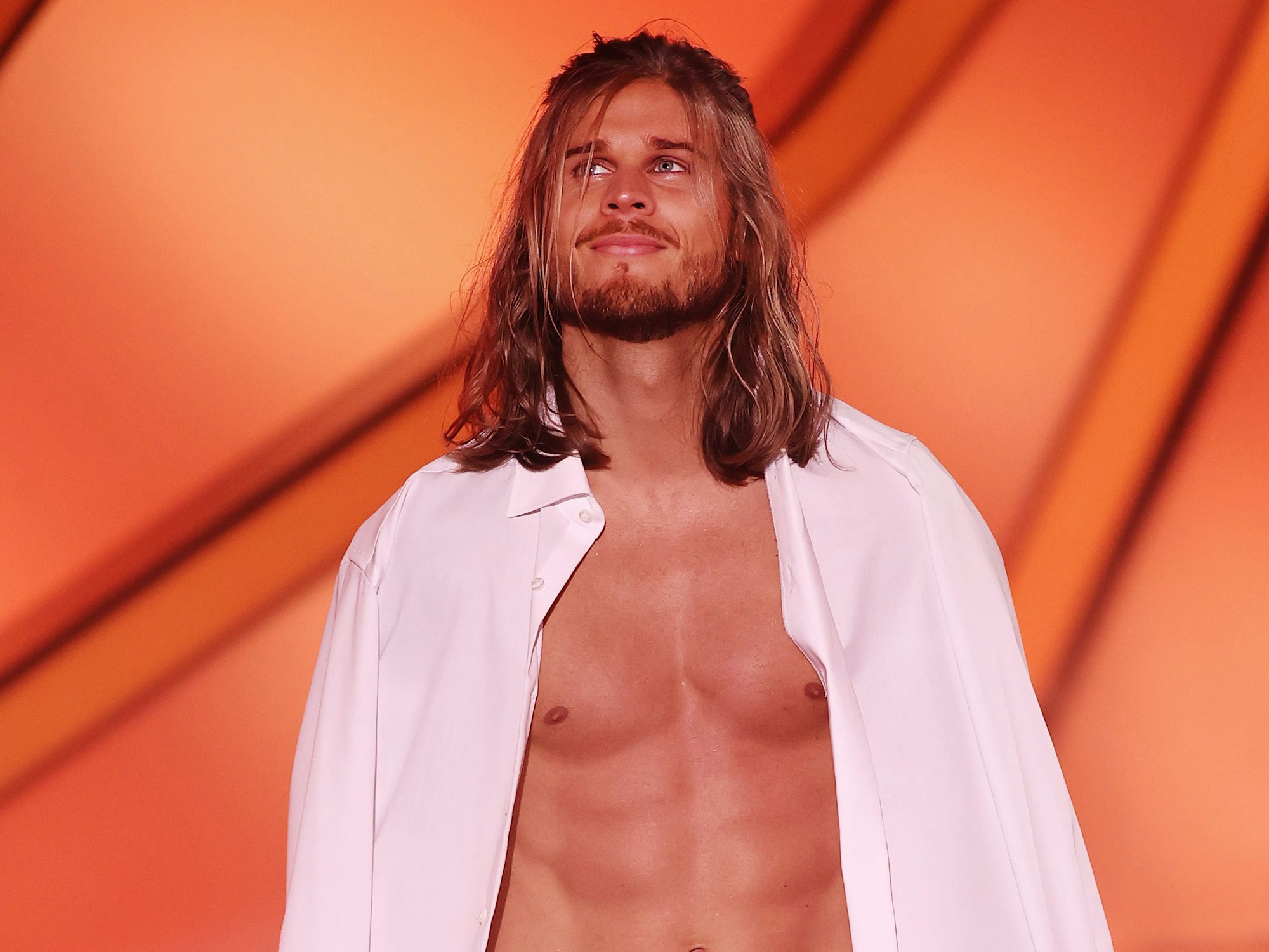 Der Fußballer Rurik Gislason steht bei der RTL-Tanzshow «Let's Dance» auf der Bühne.