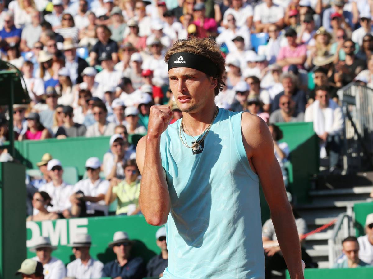 Tennis: ATP-Tour - Monte Carlo, Einzel, Herren, Viertelfinale, Zverev (Deutschland) - Sinner (Italien): Alexander Zverev jubelt während Matches. +++ dpa-Bildfunk +++